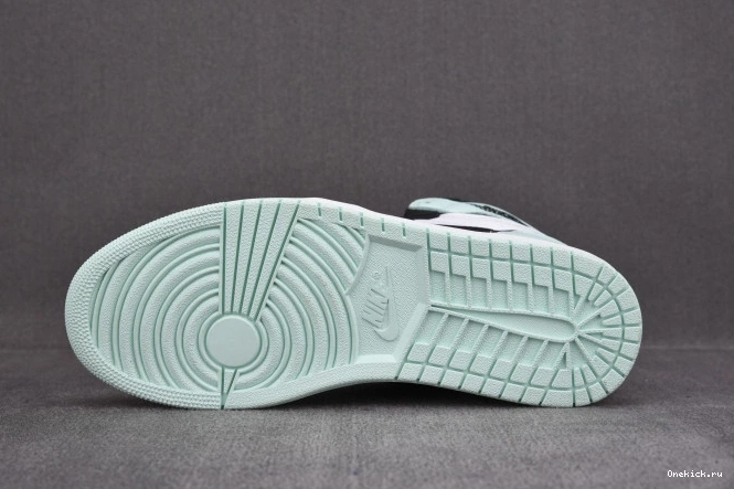 One Kick Igloo Jordan 1 Retro 861428-100 High 0721
